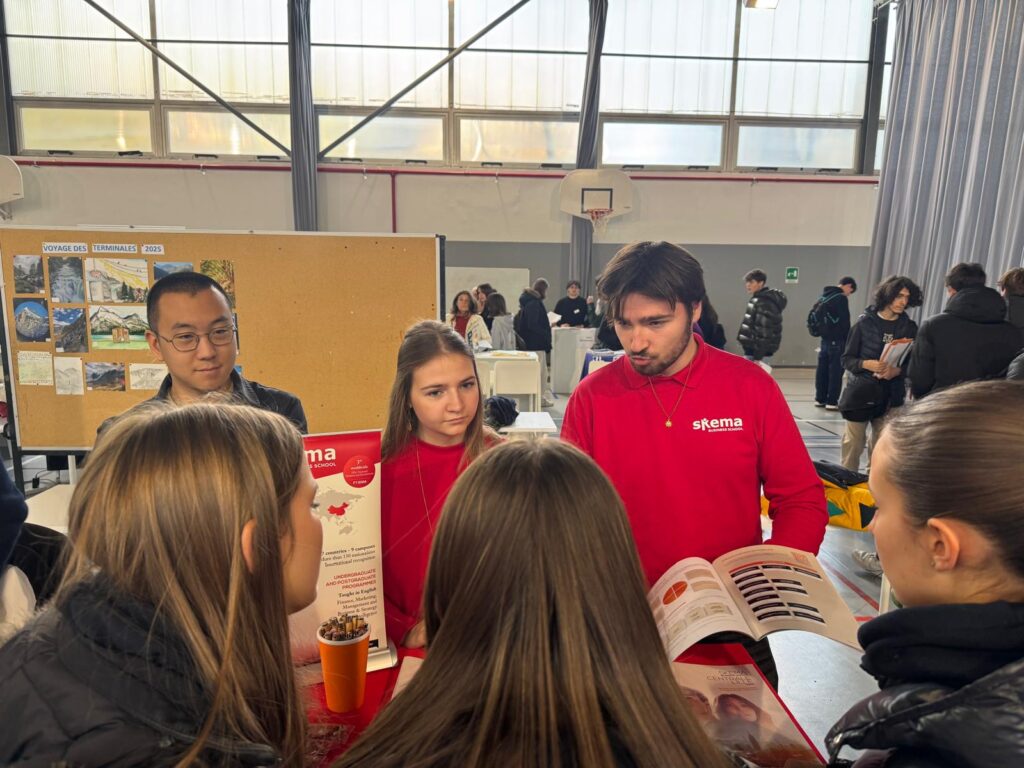 Les écoles et universités avec nos élèves
